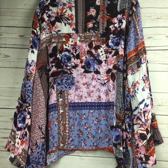 Style Co Mixed-Print Bell-Sleeve Floral Blouse - Picture 3 of 6